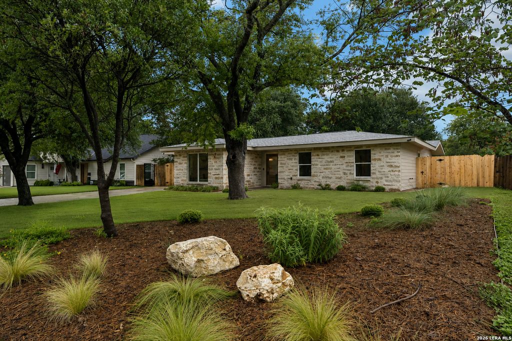 535 BRIGHTWOOD PL, San Antonio, TX 78209