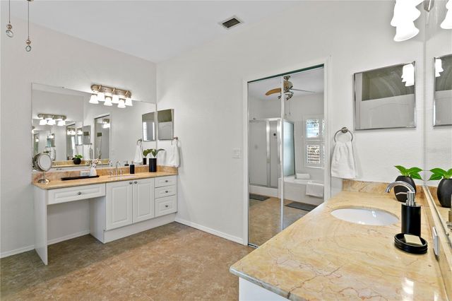 2741 VIA CIPRIANI 914A, Clearwater, FL 33764