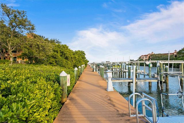 2741 VIA CIPRIANI 914A, Clearwater, FL 33764