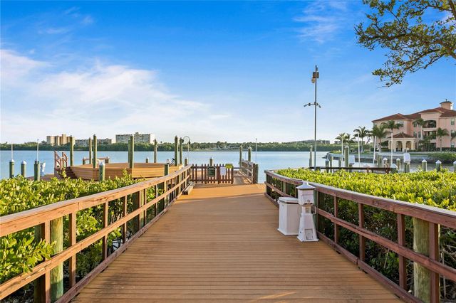 2741 VIA CIPRIANI 914A, Clearwater, FL 33764