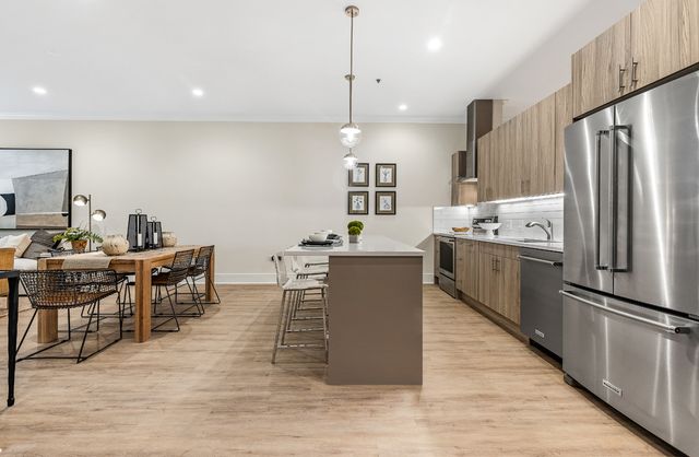 835 E Lake Street 603, Oak Park, IL 60301