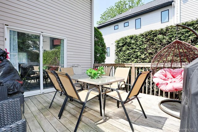 22 Jill Lane, Monsey, NY 10952