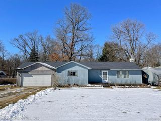 4354 Grass Lake Road, White Lake Charter Township, MI 48383