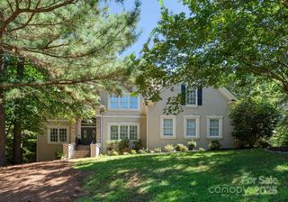 3839 Mountain Cove Drive, Charlotte, NC 28216