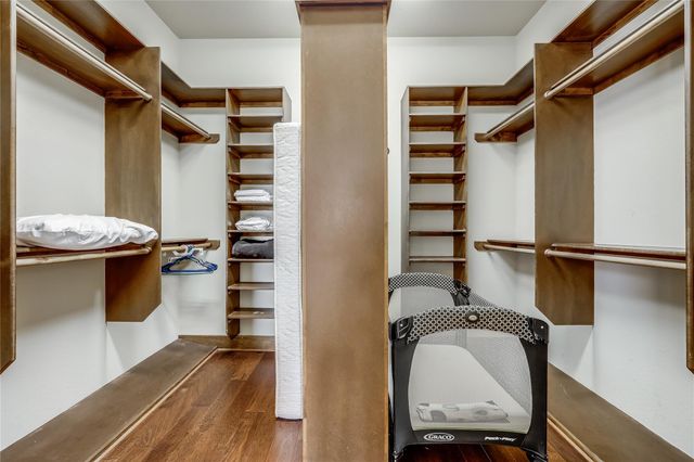 610 Deckhouse DR, Point Venture, TX 78645