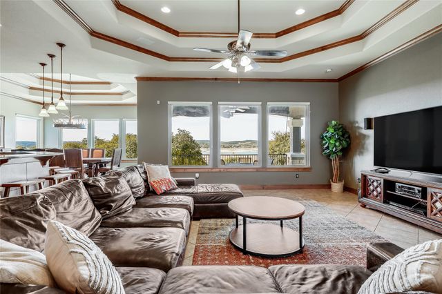 610 Deckhouse DR, Point Venture, TX 78645