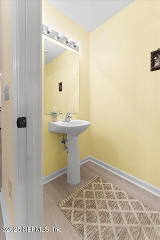 8550 ARGYLE BUSINESS Loop 1605, Jacksonville, FL 32244