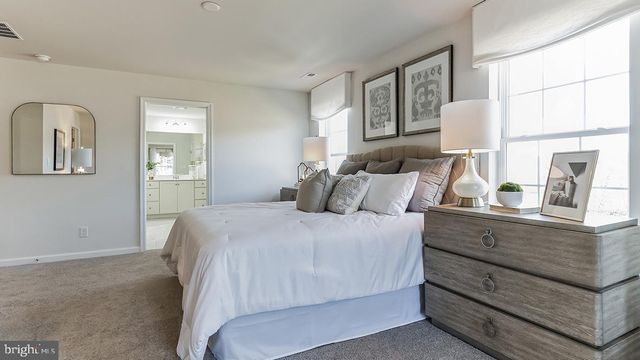 532 TROLLEY LANE, Sellersville, PA 18960