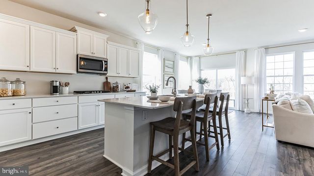 532 TROLLEY LANE, Sellersville, PA 18960