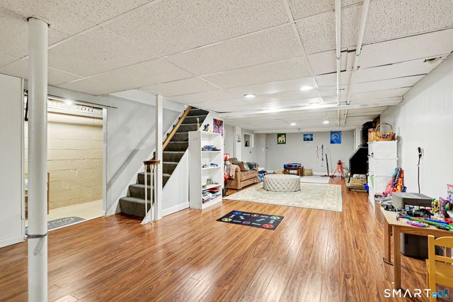 36 Richmond Drive, Darien, CT 06820