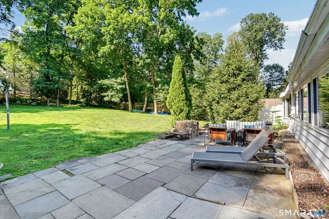 36 Richmond Drive, Darien, CT 06820