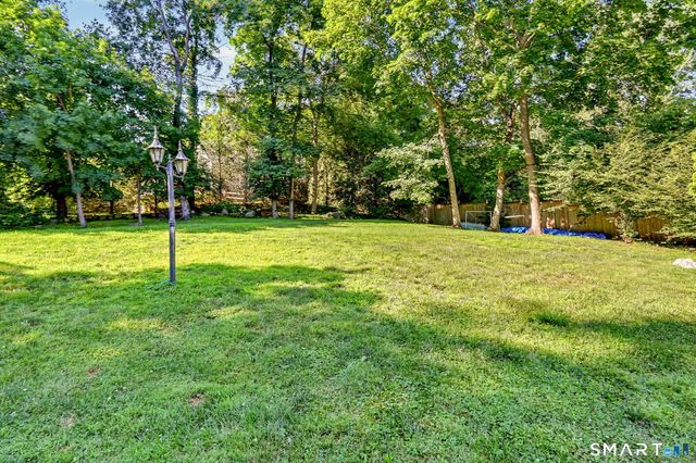 36 Richmond Drive, Darien, CT 06820