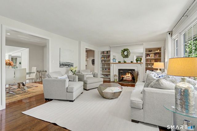 36 Richmond Drive, Darien, CT 06820