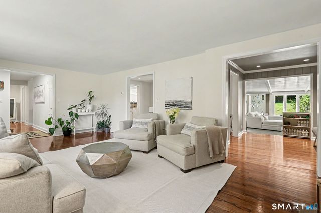 36 Richmond Drive, Darien, CT 06820