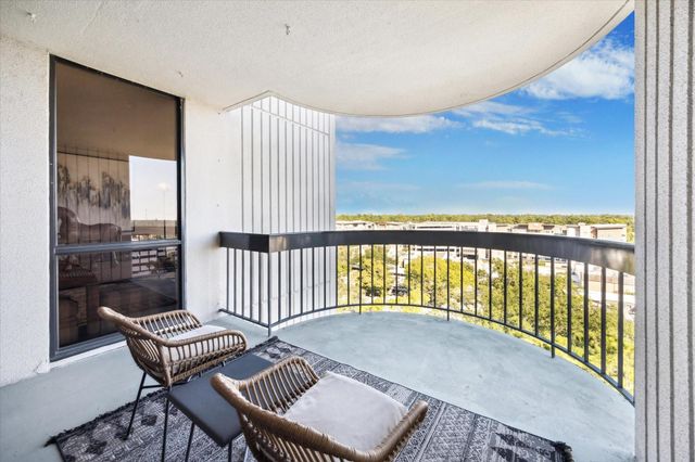 5001 Woodway Drive 1106, Houston, TX 77056