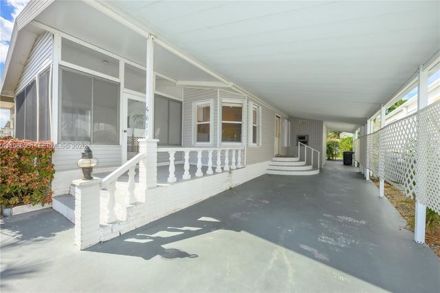 5611 SW 32nd Ter, Dania Beach, FL 33312