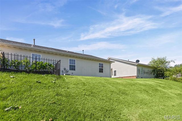 1516 English Pine, O'fallon, IL 62269