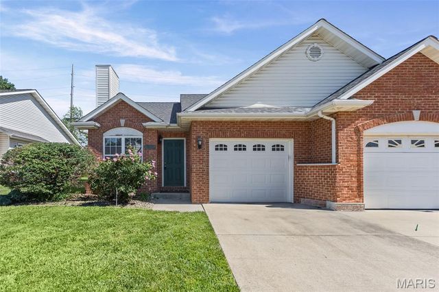 1516 English Pine, O'fallon, IL 62269
