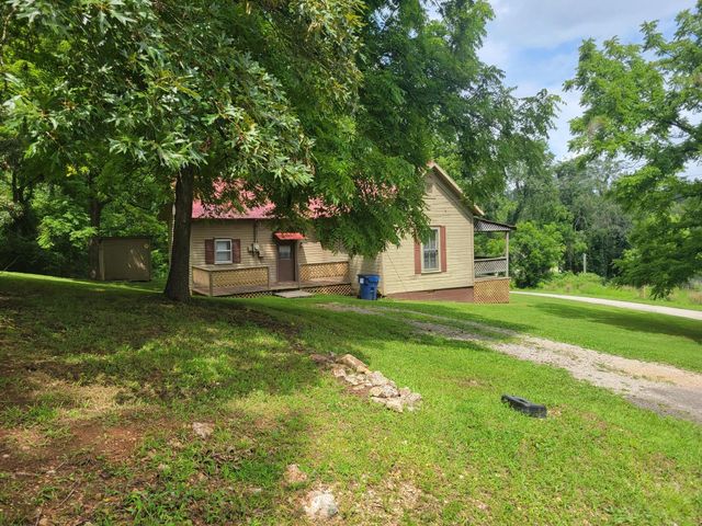 1210 Walker Avenue, Mammoth Spring, AR 72554