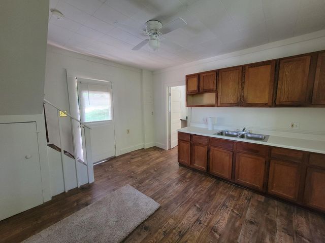 1210 Walker Avenue, Mammoth Spring, AR 72554