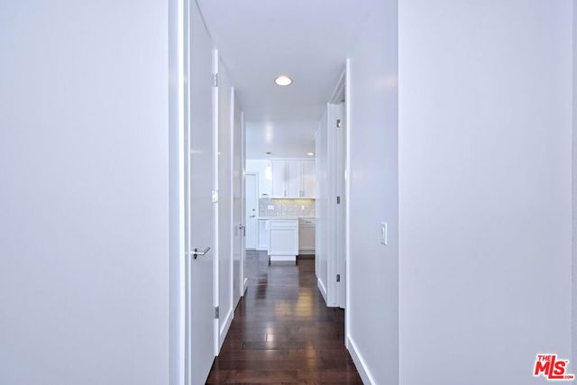 9908 Lancer Court, Beverly Hills, CA 90210