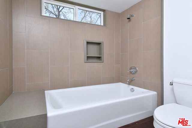 9908 Lancer Court, Beverly Hills, CA 90210