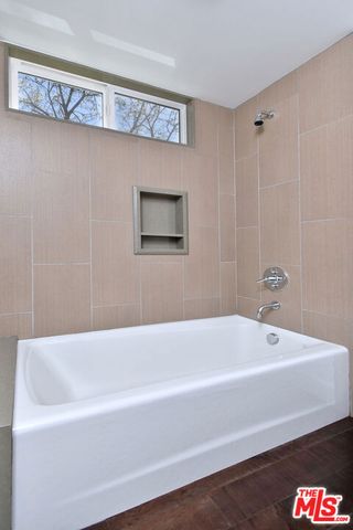 9908 Lancer Court, Beverly Hills, CA 90210