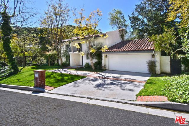 9908 Lancer Court, Beverly Hills, CA 90210