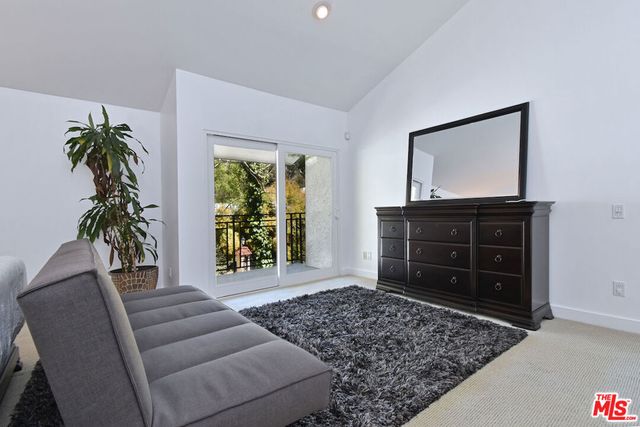 9908 Lancer Court, Beverly Hills, CA 90210