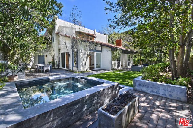 9908 Lancer Court, Beverly Hills, CA 90210