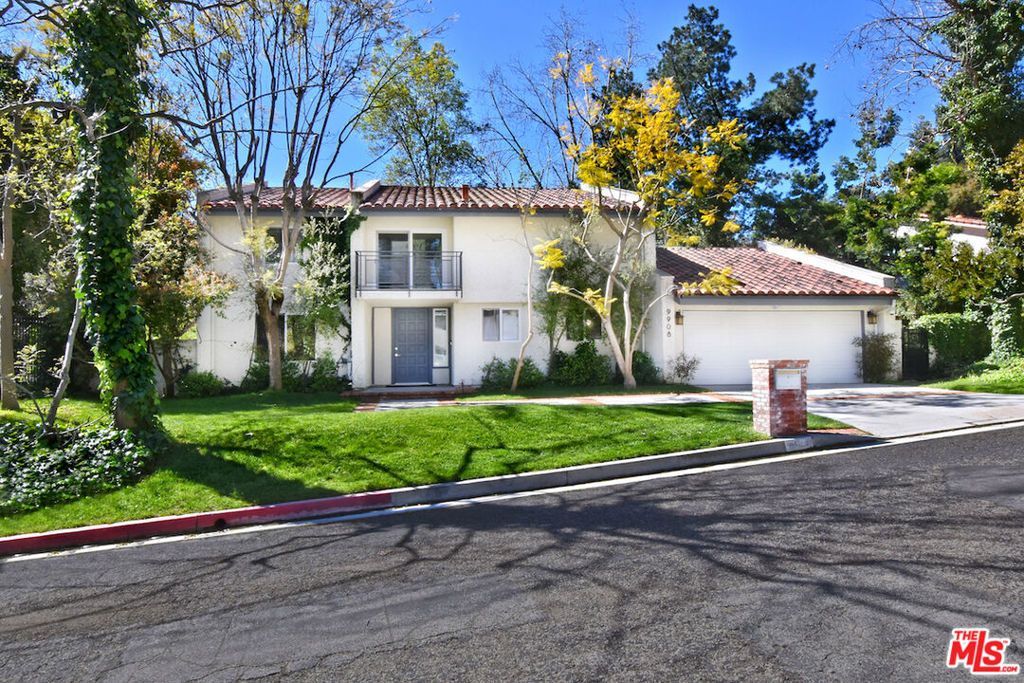 9908 Lancer Court, Beverly Hills, CA 90210