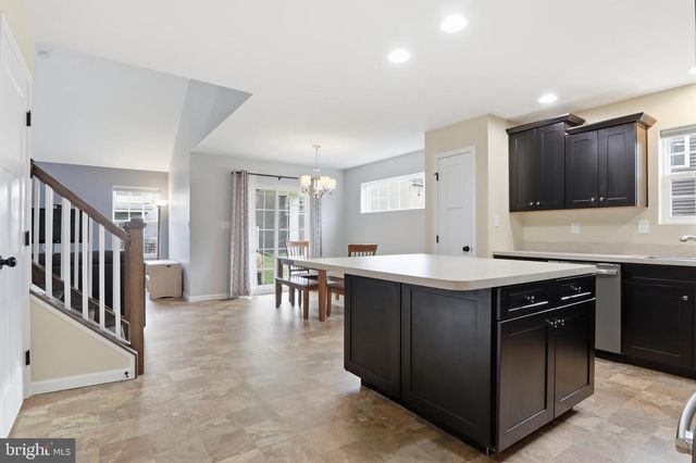 2606 WOODSPRING DR, York, PA 17402