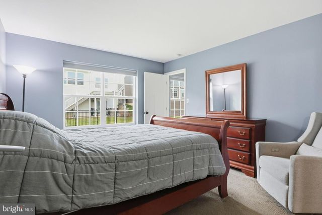 2606 WOODSPRING DR, York, PA 17402