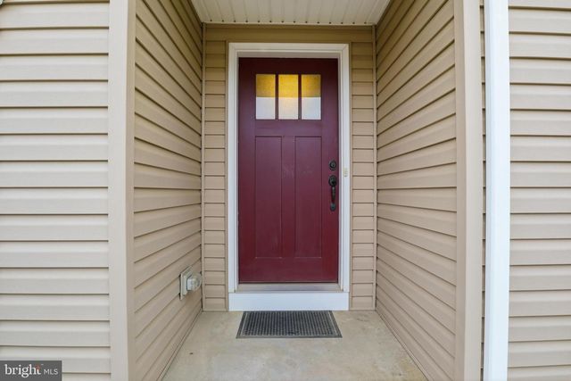 2606 WOODSPRING DR, York, PA 17402