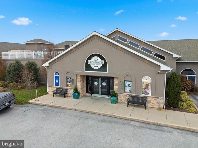 2606 WOODSPRING DR, York, PA 17402