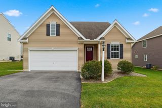 2606 WOODSPRING DR, York, PA 17402