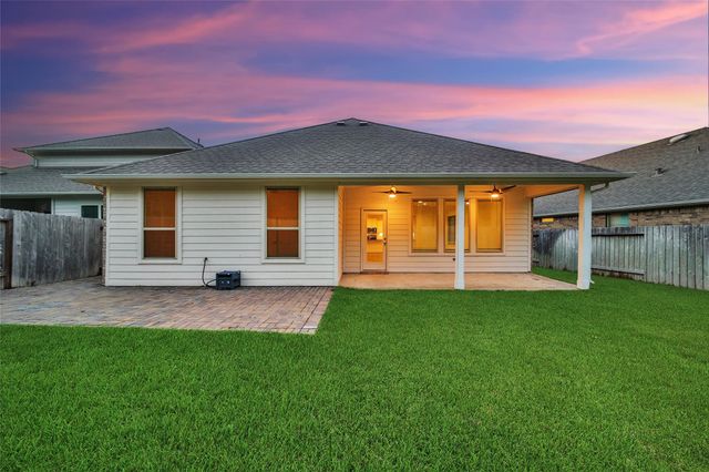 1008 Youth Water Road, Montgomery, TX 77316
