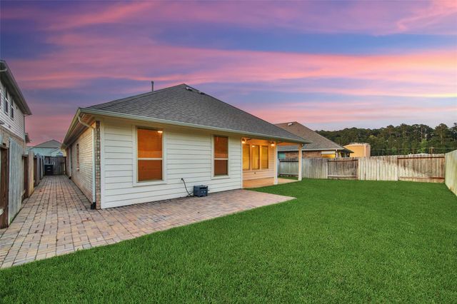 1008 Youth Water Road, Montgomery, TX 77316