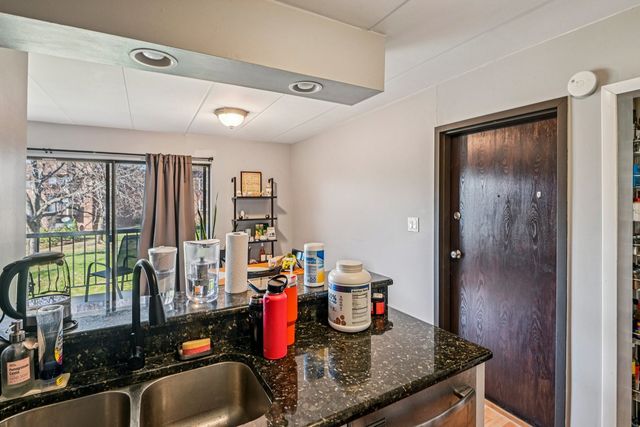 200 E Fountainview Lane 2A, Lombard, IL 60148