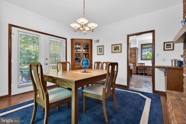 2624 SPRING VALLEY RD, Lancaster, PA 17601