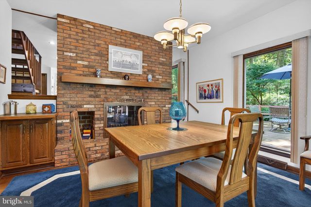 2624 SPRING VALLEY RD, Lancaster, PA 17601