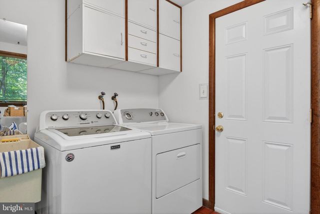 2624 SPRING VALLEY RD, Lancaster, PA 17601