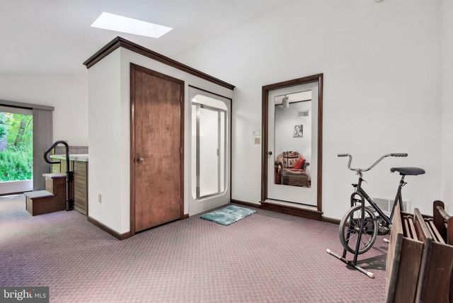 2624 SPRING VALLEY RD, Lancaster, PA 17601
