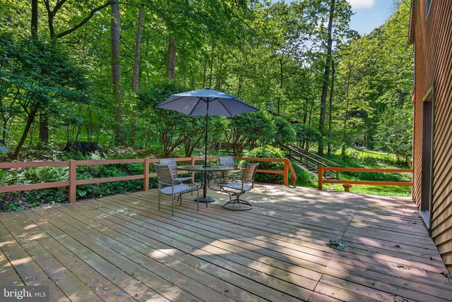 2624 SPRING VALLEY RD, Lancaster, PA 17601