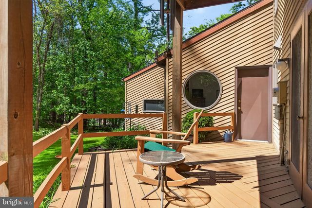 2624 SPRING VALLEY RD, Lancaster, PA 17601