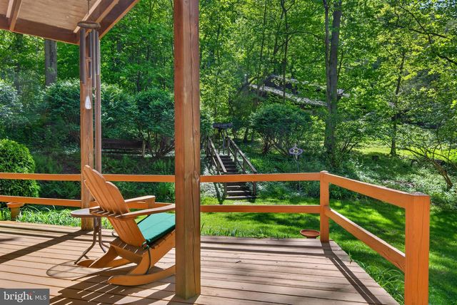 2624 SPRING VALLEY RD, Lancaster, PA 17601