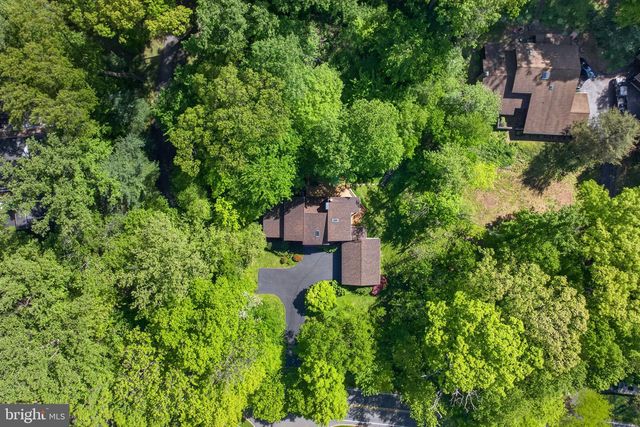 2624 SPRING VALLEY RD, Lancaster, PA 17601