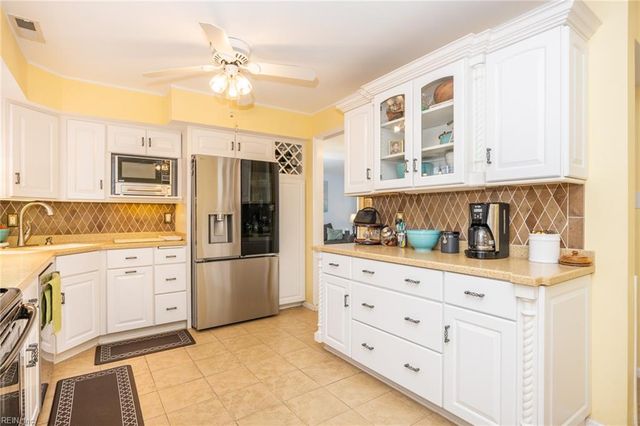 170 Little John PL, Newport News, VA 23602