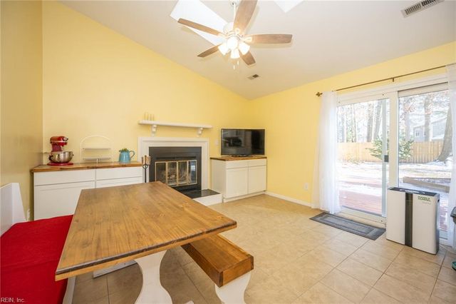 170 Little John PL, Newport News, VA 23602