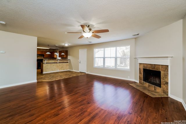 15827 Brisbane Drive, Selma, TX 78154